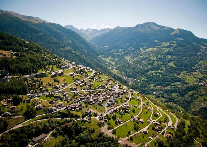 Διαμέρισμα With Enchanting Hill View *