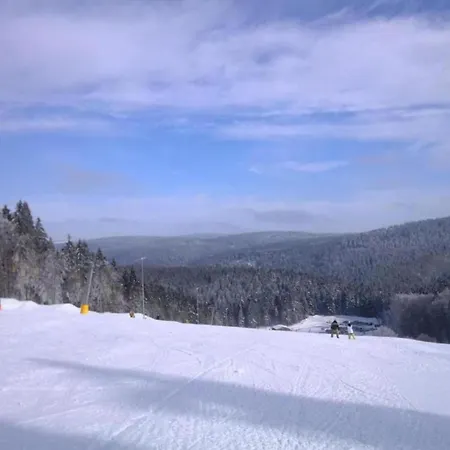 With Enchanting Hill View 베이소나츠